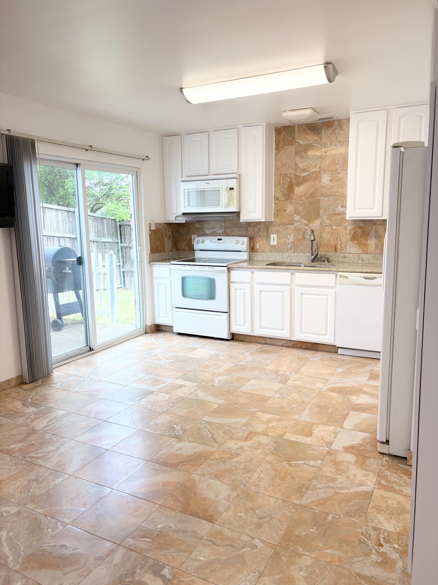 5006 Palo Alto Drive Garland TX 75043