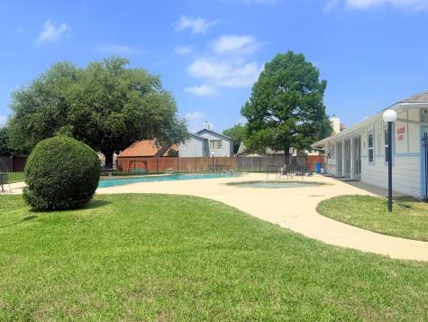 5006 Palo Alto Drive Garland TX 75043