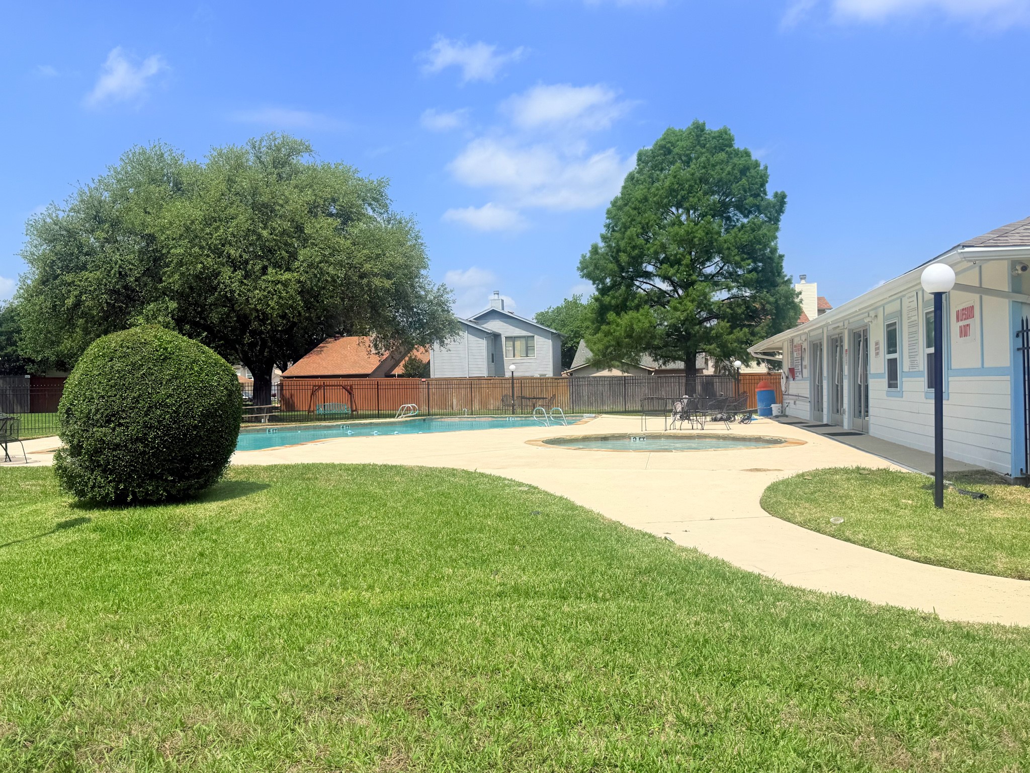 5006 Palo Alto Drive Garland TX 75043