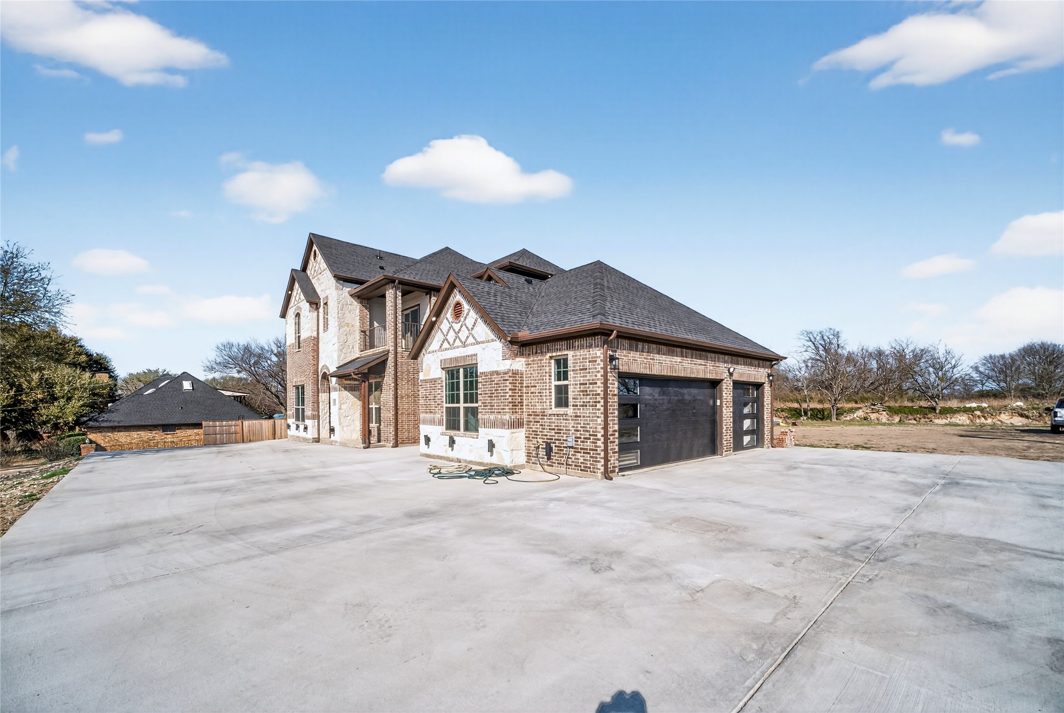 1530 S Houston School Road Lancaster TX 75146