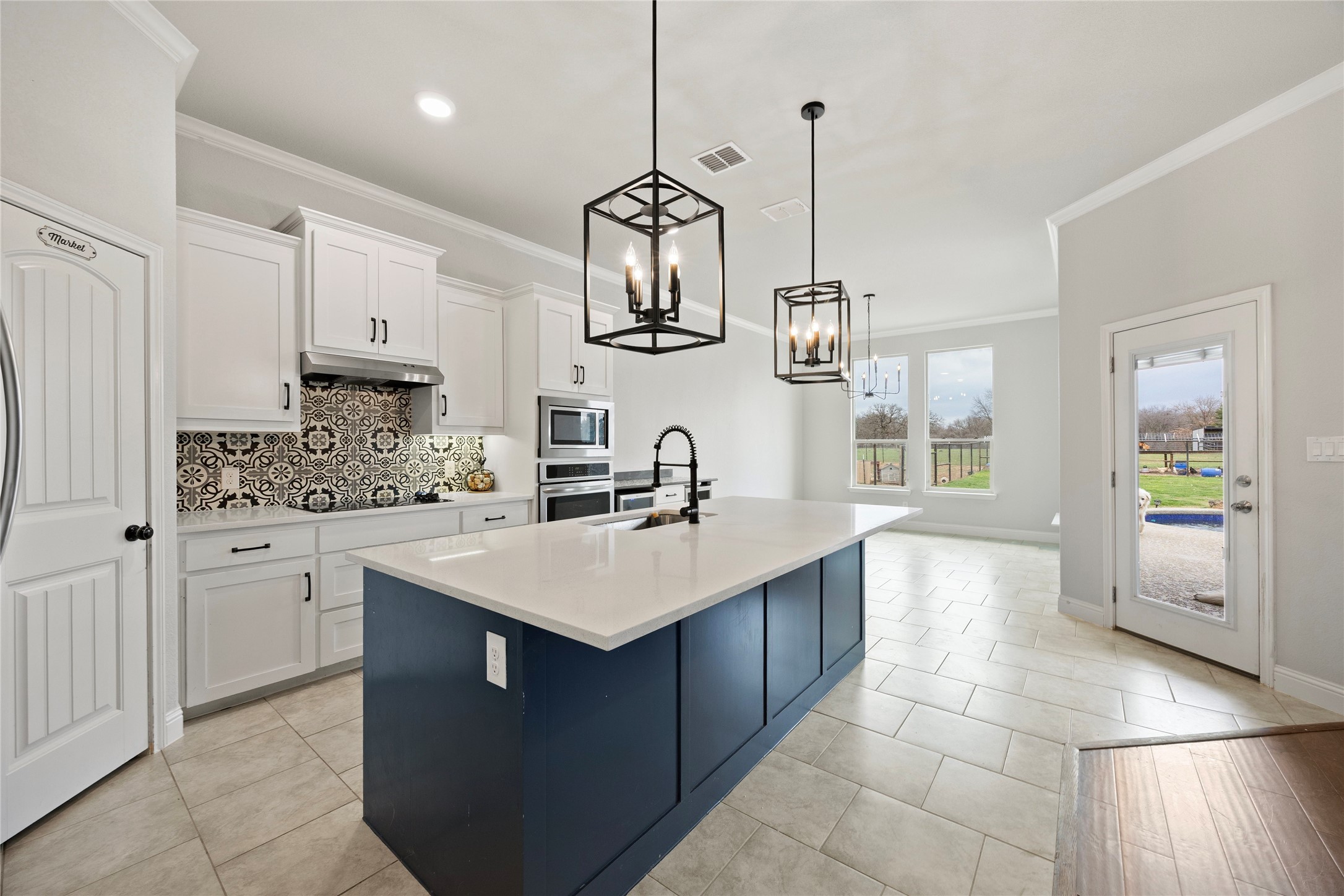 294 County Road 3386 Paradise TX 76073