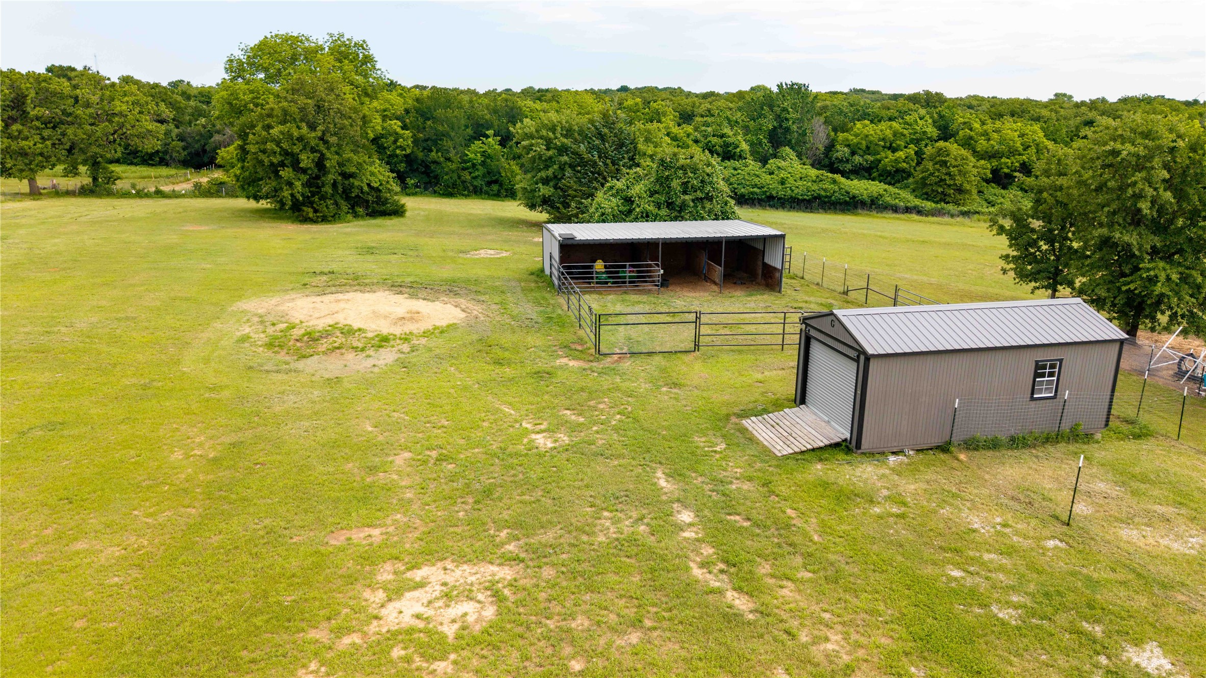 294 County Road 3386 Paradise TX 76073