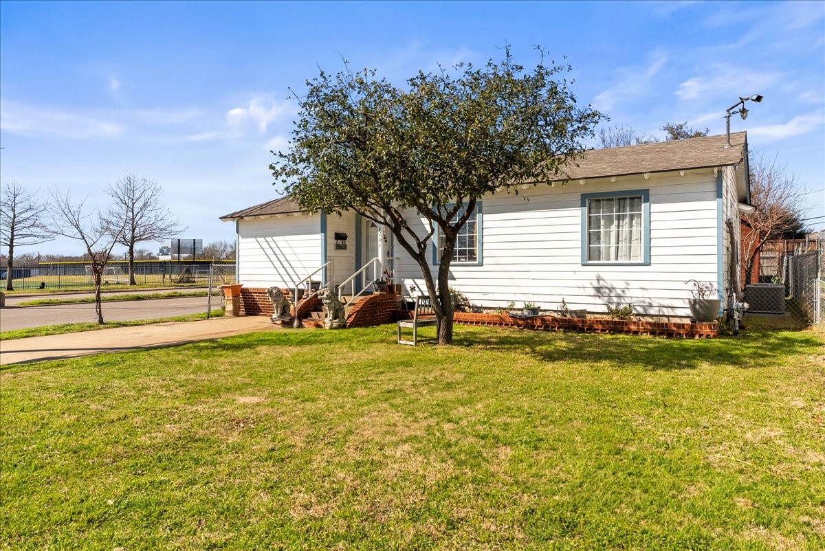 4203 Bonham Street Dallas TX 75229