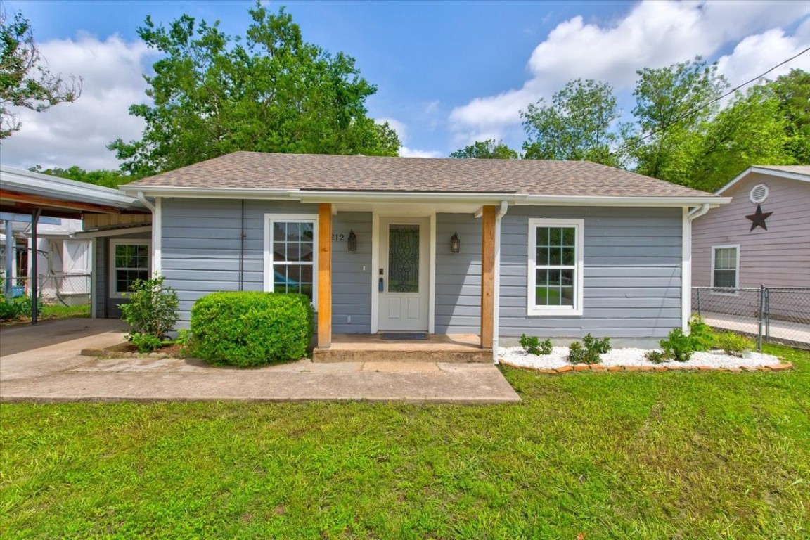1212 W Lone Star Avenue Cleburne TX 76033