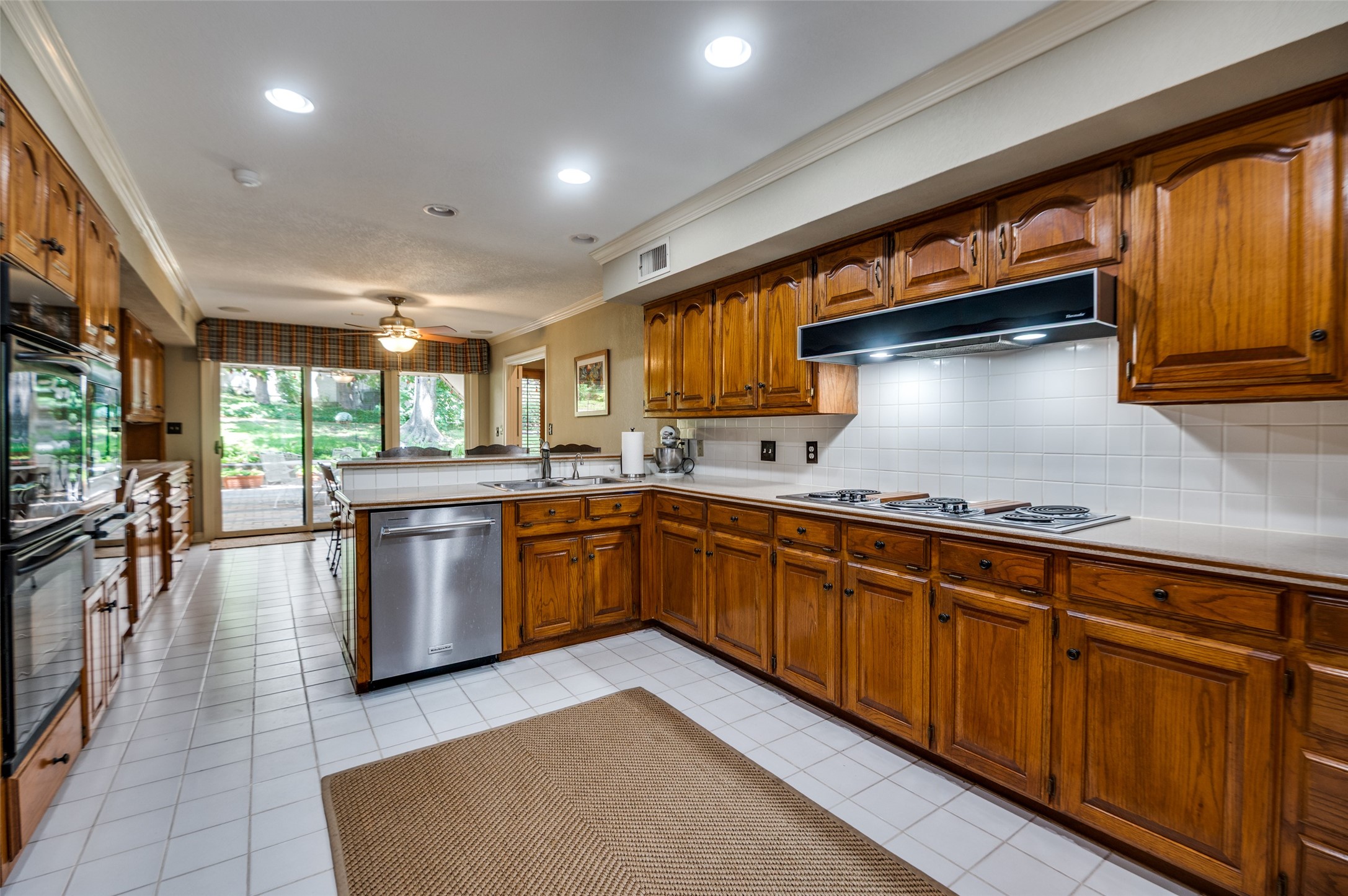 100 La Paz Court Irving TX 75062