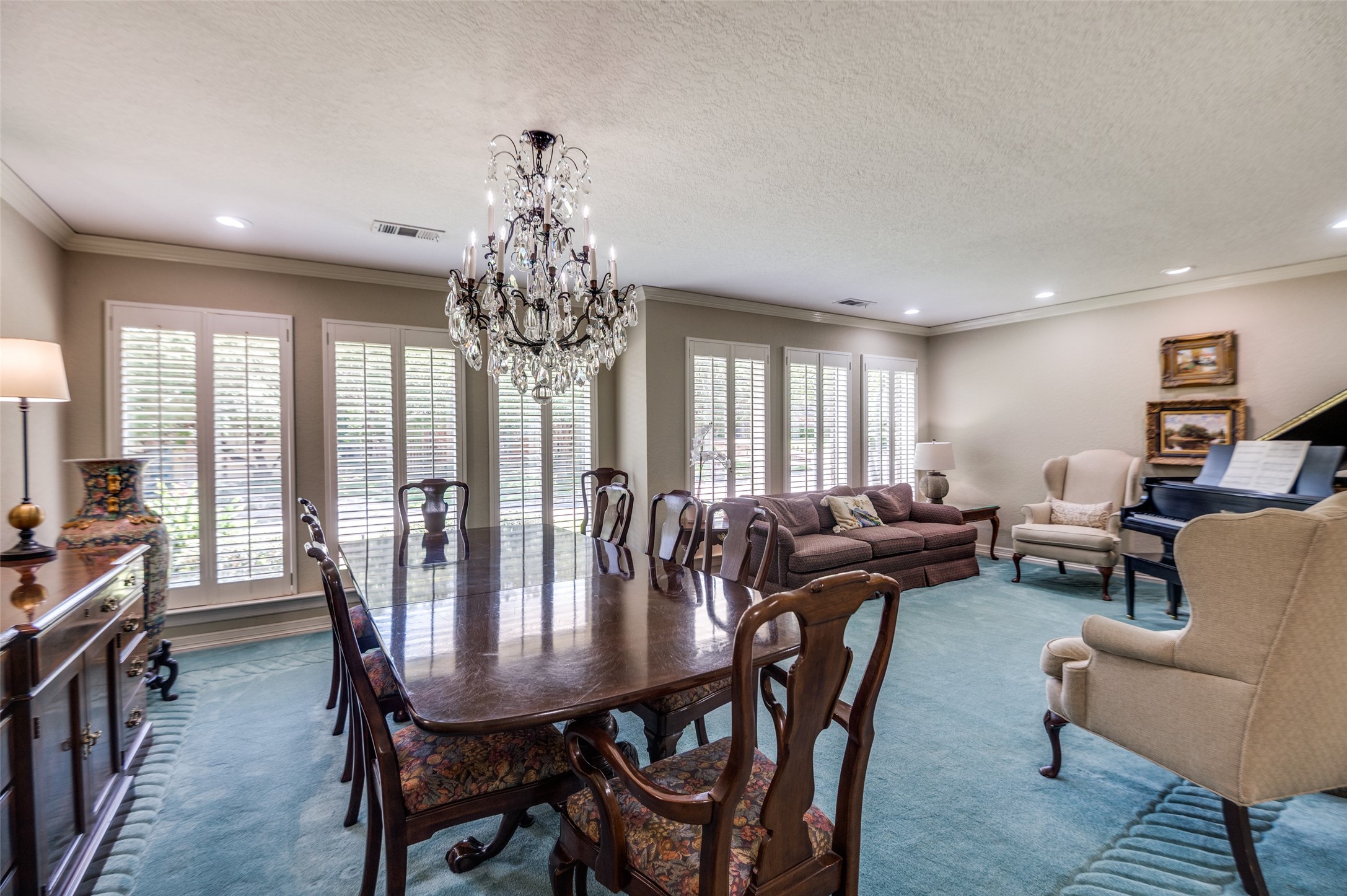 100 La Paz Court Irving TX 75062