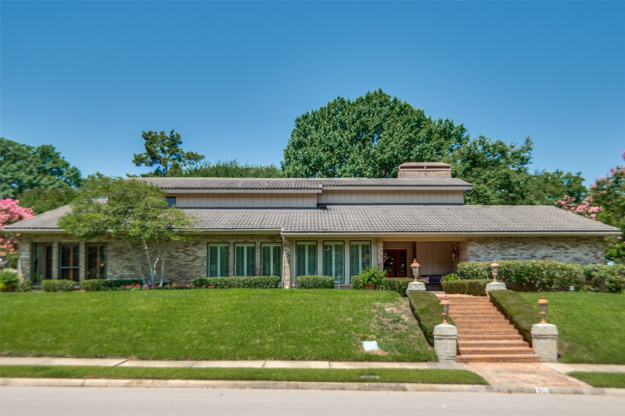 100 La Paz Court Irving TX 75062