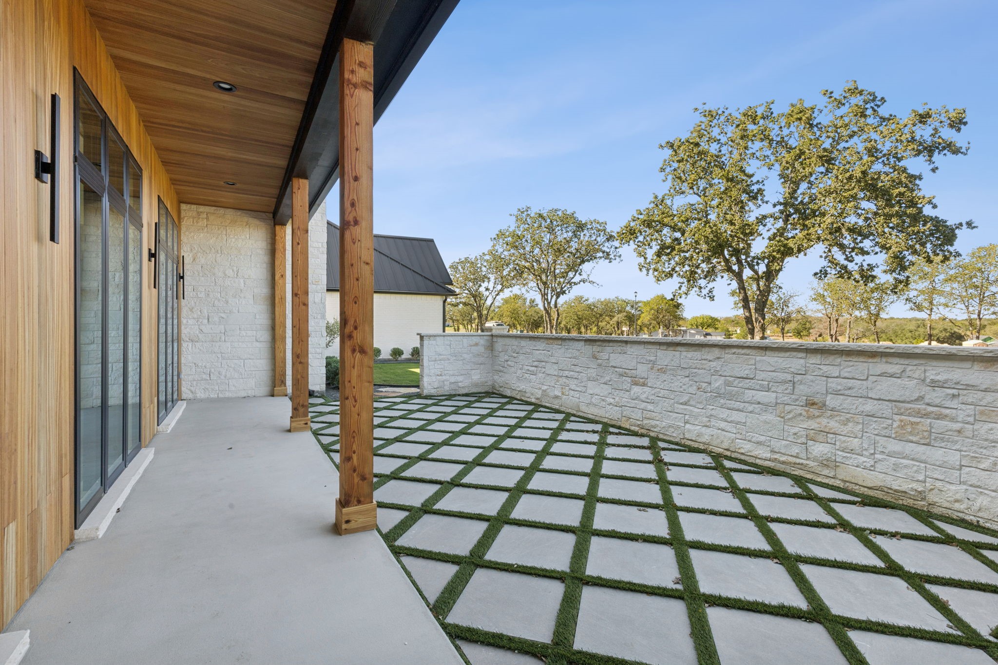 200 Dan Russell Bend Weatherford TX 76087