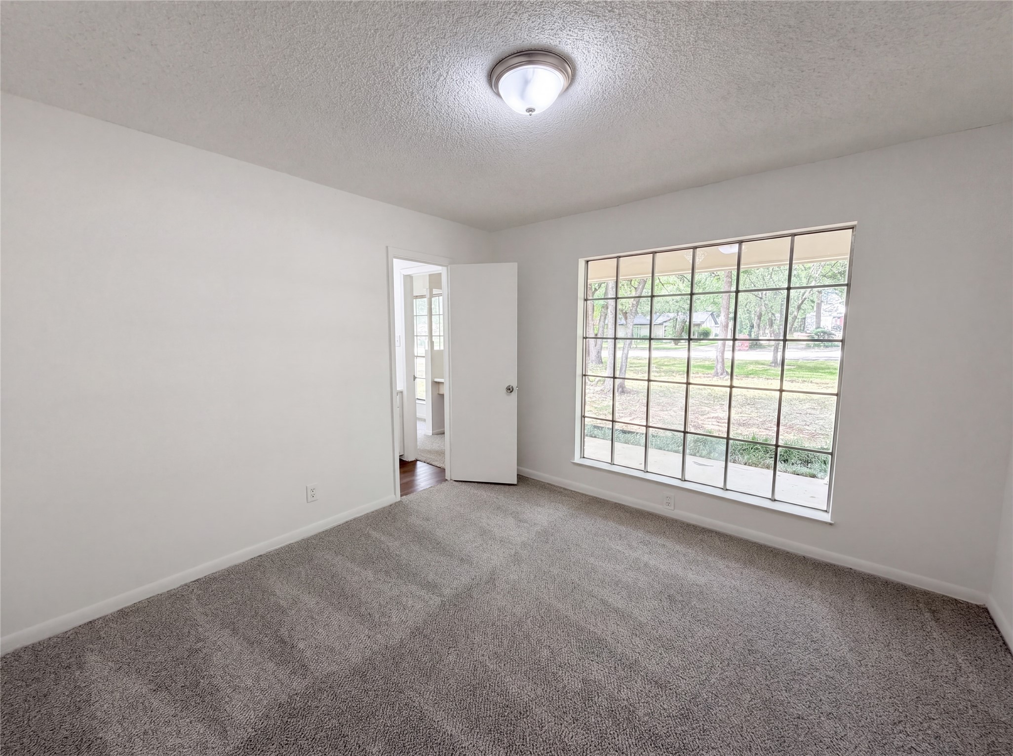 1014 Yvonne Drive Joshua TX 76058