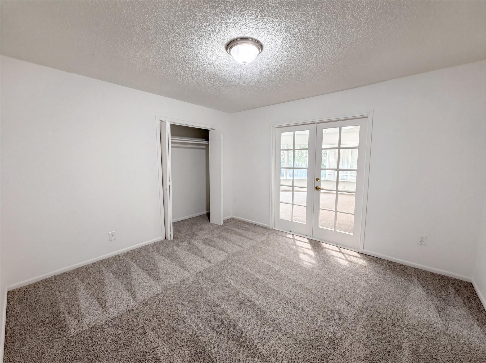 1014 Yvonne Drive Joshua TX 76058