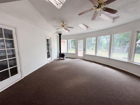 1014 Yvonne Drive Joshua TX 76058