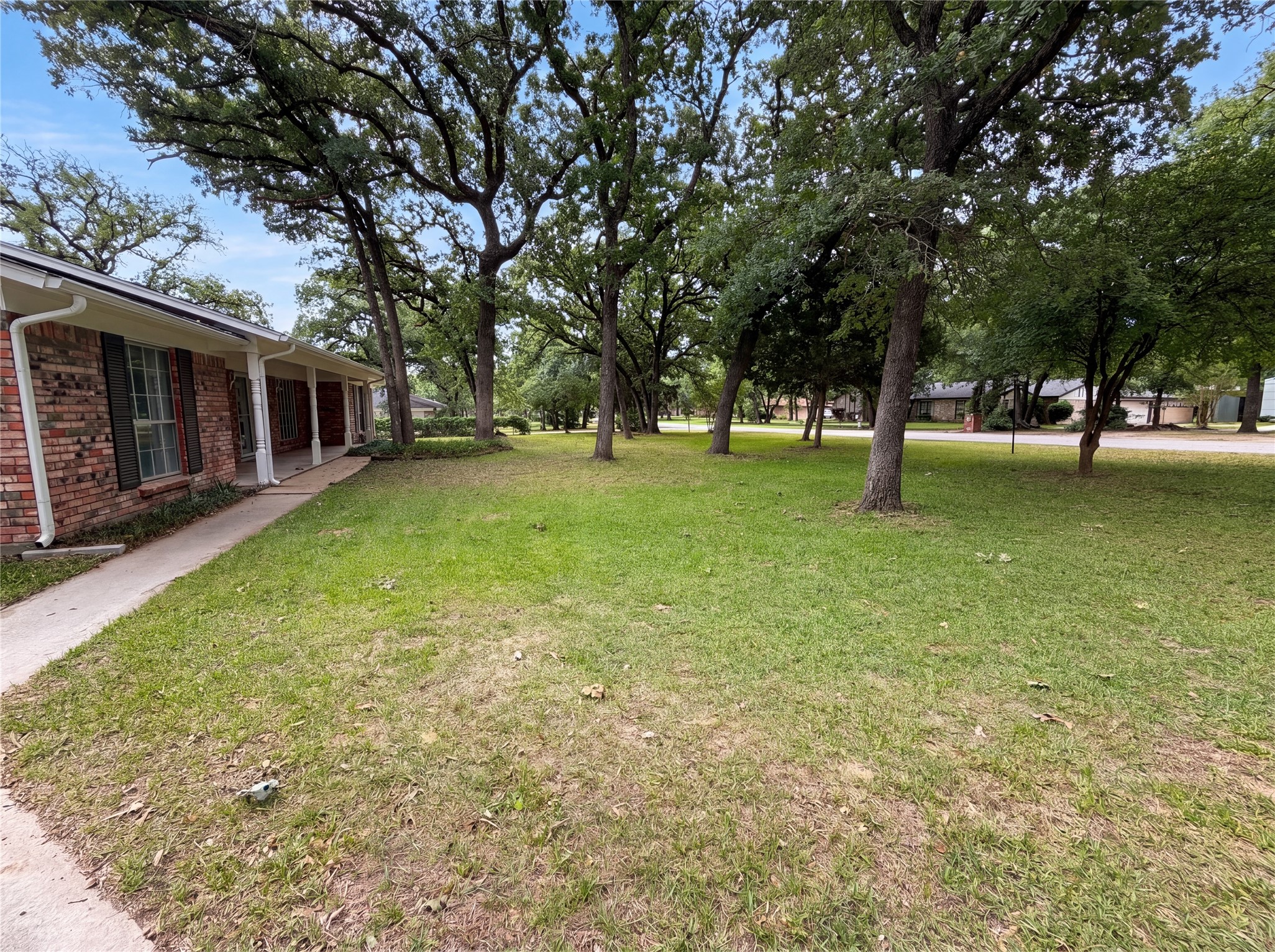 1014 Yvonne Drive Joshua TX 76058