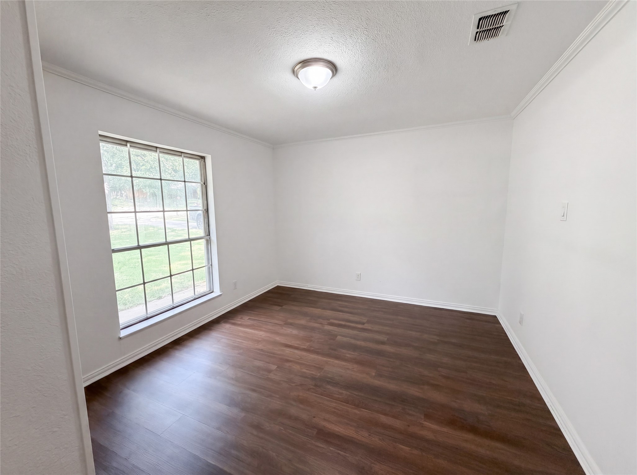 1014 Yvonne Drive Joshua TX 76058
