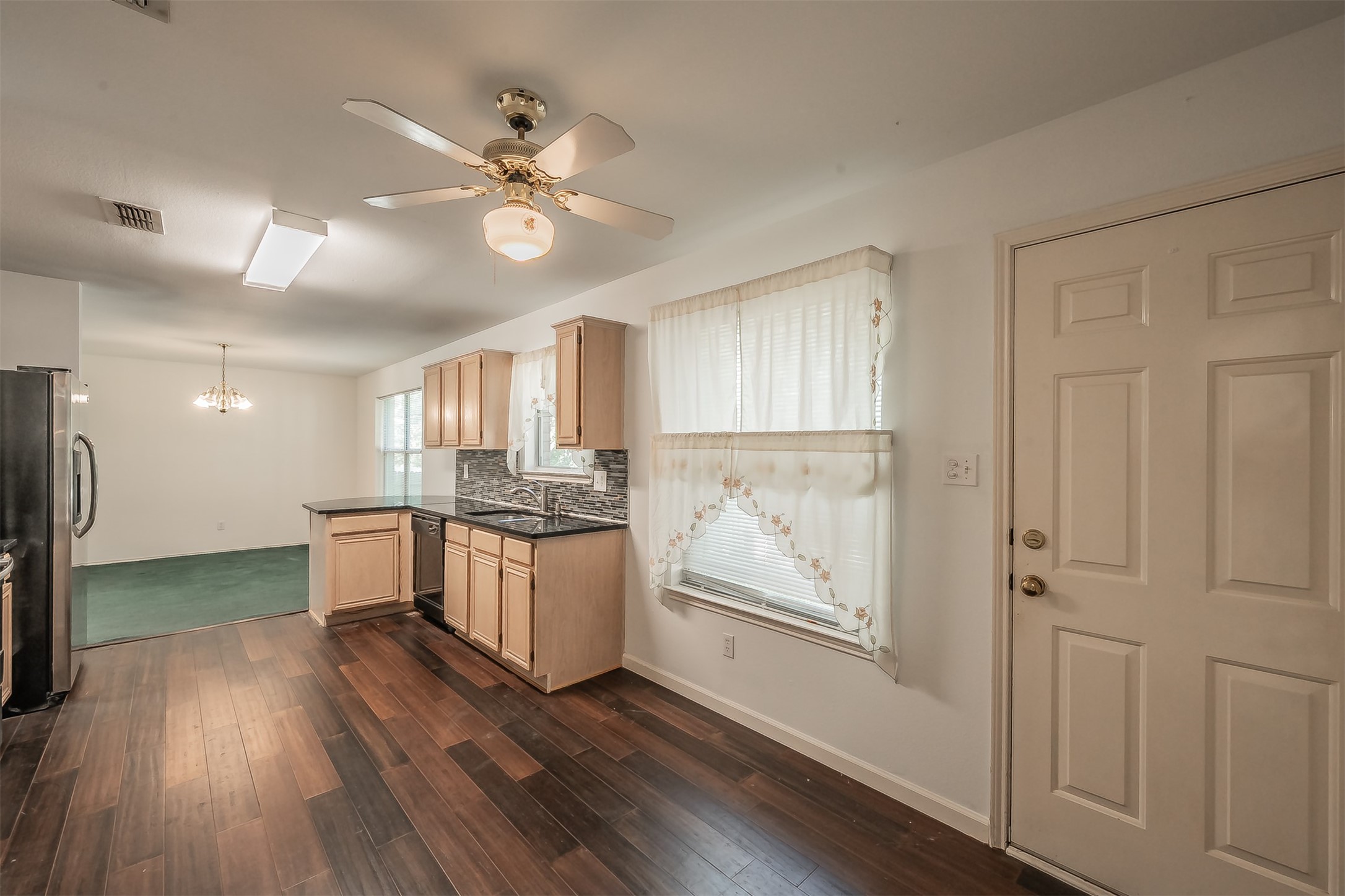5825 Terra Drive Arlington TX 76017