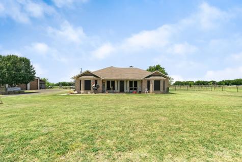 9390 Adams Street Terrell TX 75160