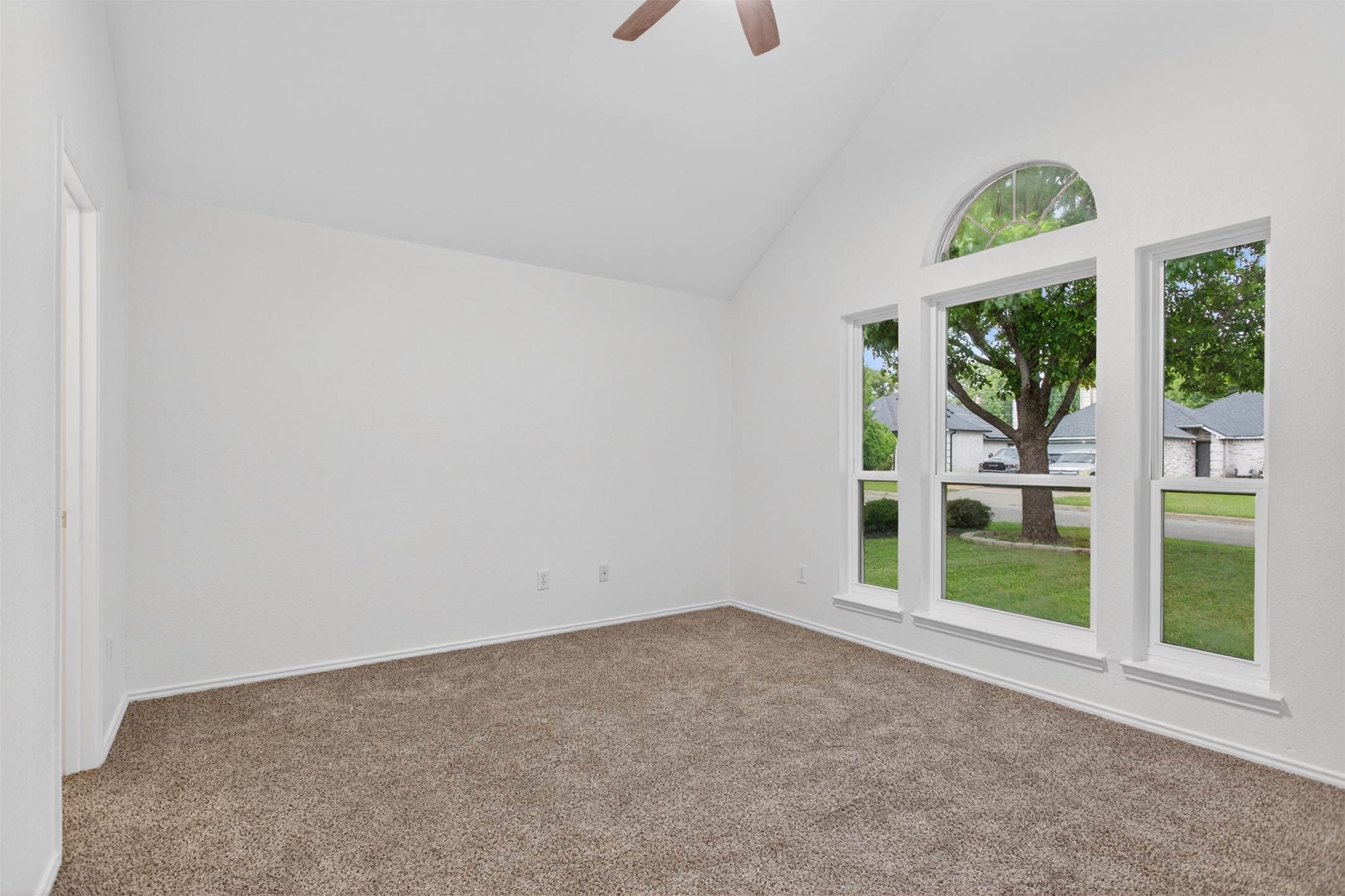 728 Grandview Avenue Seagoville TX 75159