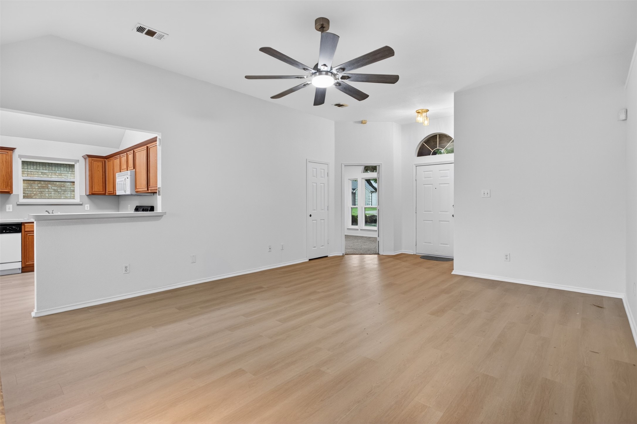 728 Grandview Avenue Seagoville TX 75159