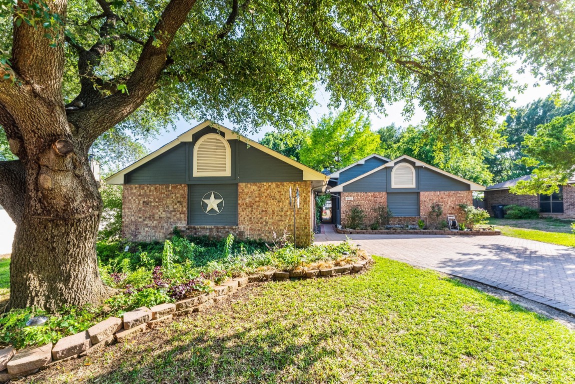 10245 Powder Horn Road Fort Worth TX 76108