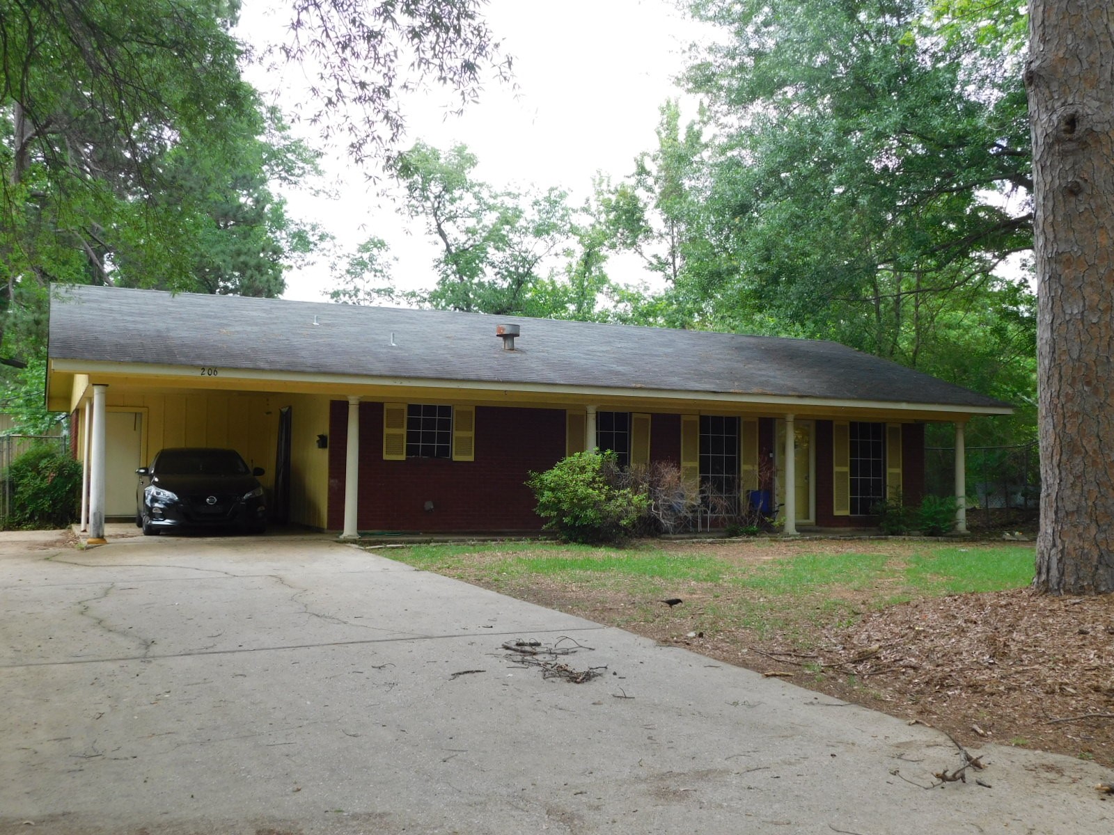 206 Roy Street Springhill LA 71075