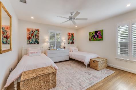 6347 Sudbury Drive Dallas TX 75214