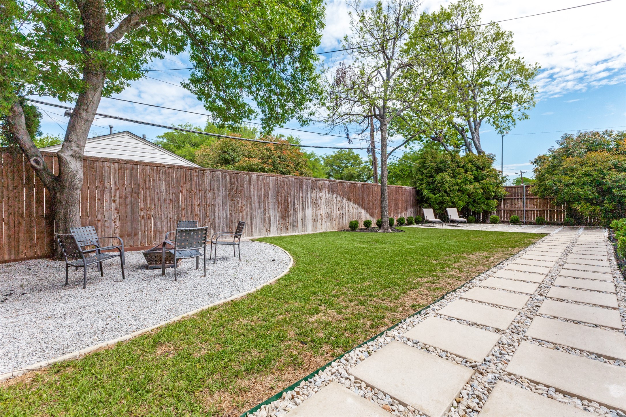 6347 Sudbury Drive Dallas TX 75214