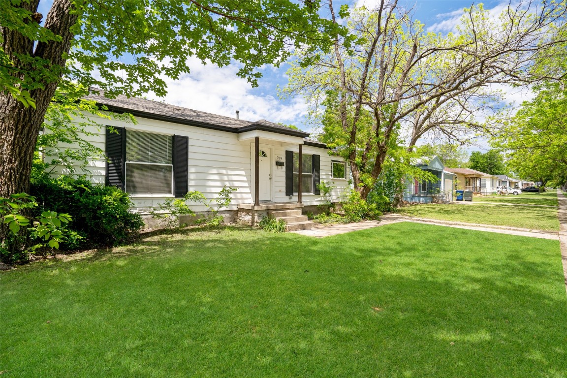 709 Sylvan Drive Garland TX 75040
