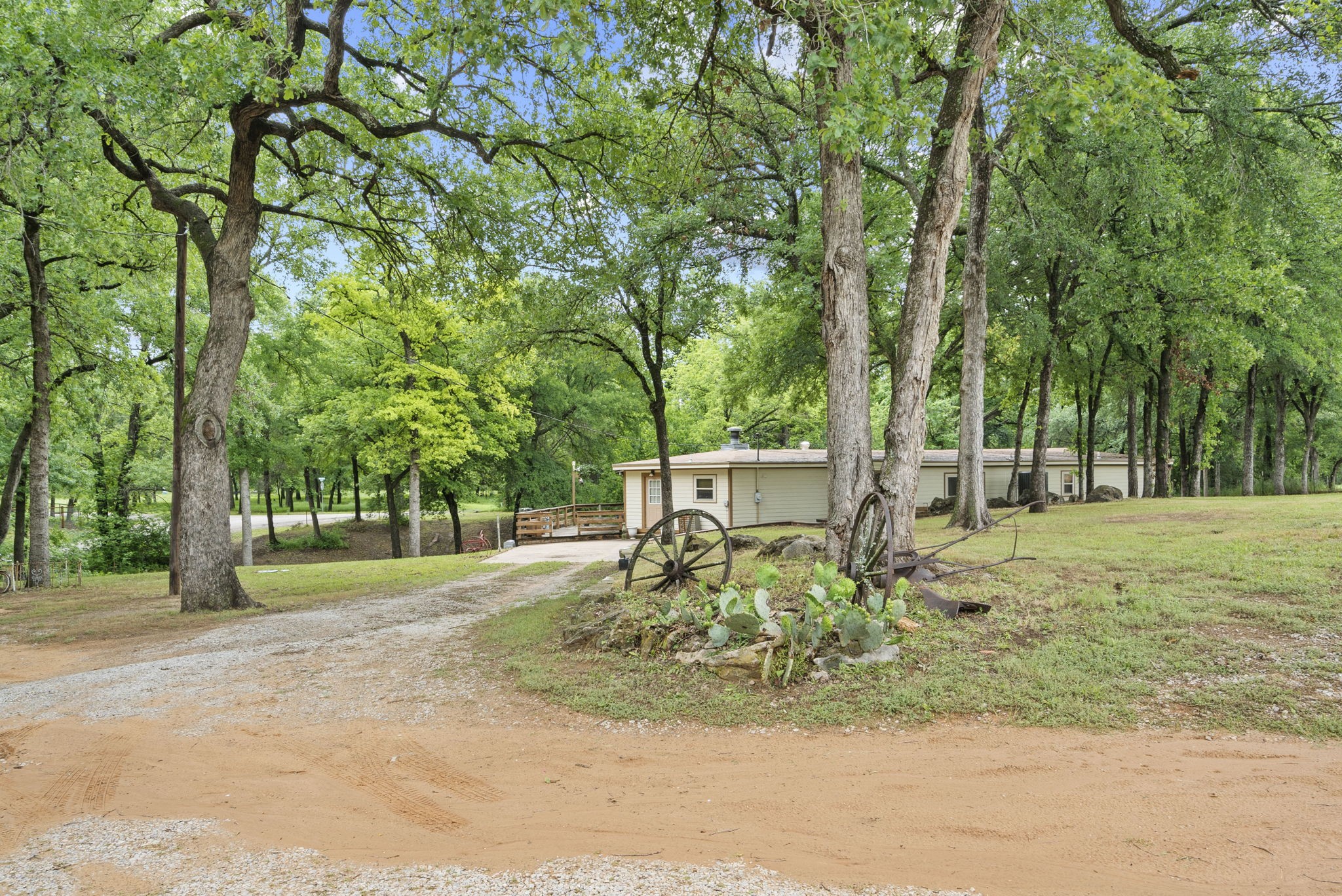 1001 Green Tree Drive Weatherford TX 76087