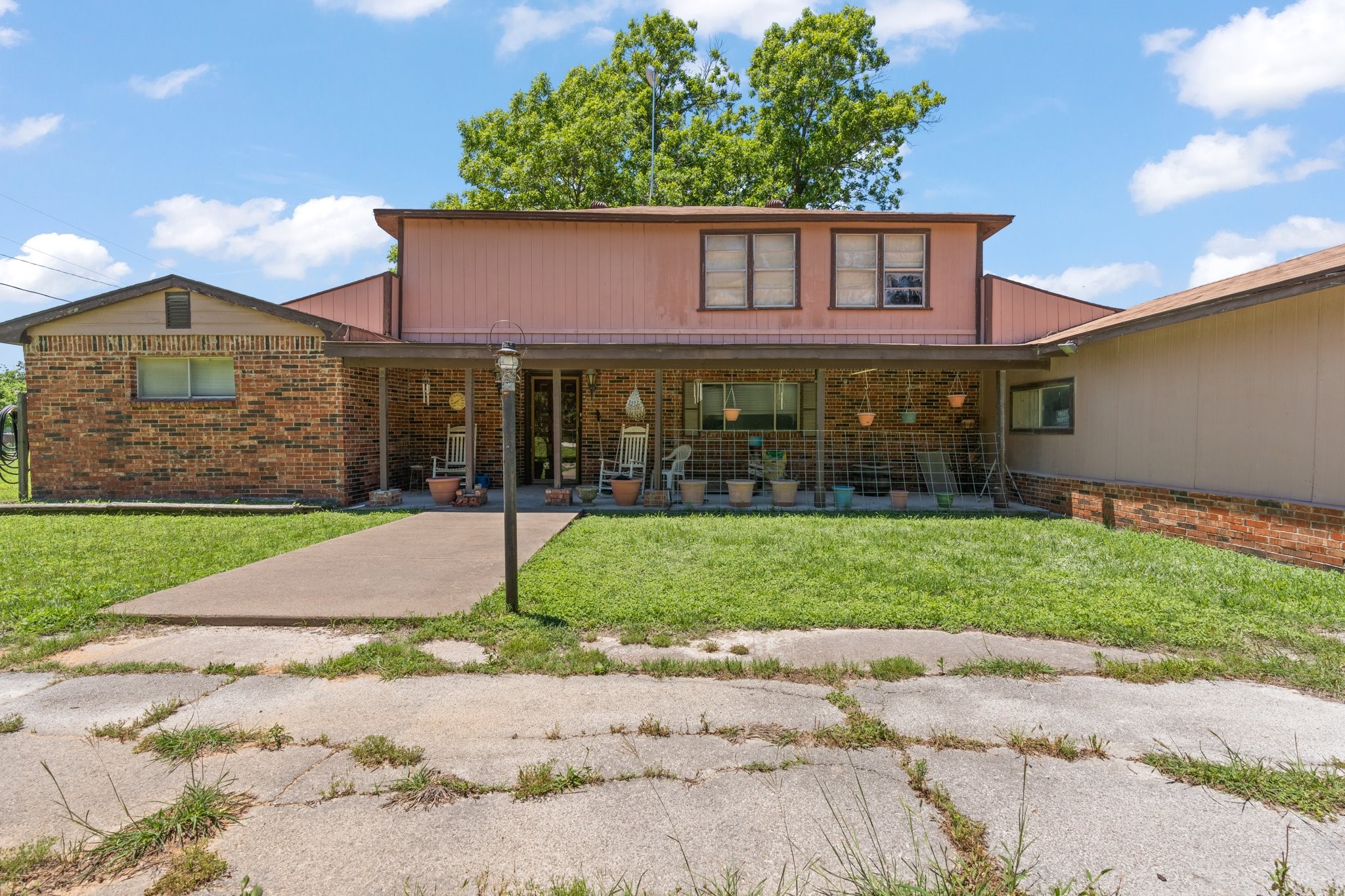 665 Hcr 1432 Covington TX 76636