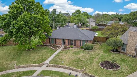 1706 Damian Way Richardson TX 75081