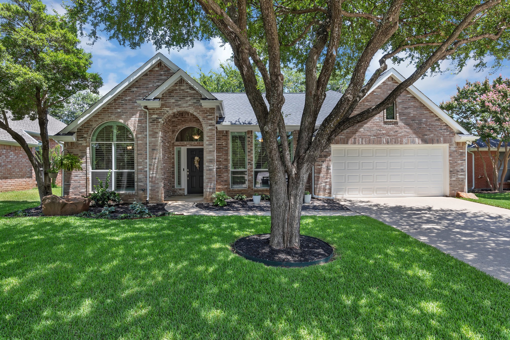 1831 Parkwood Drive Grapevine TX 76051