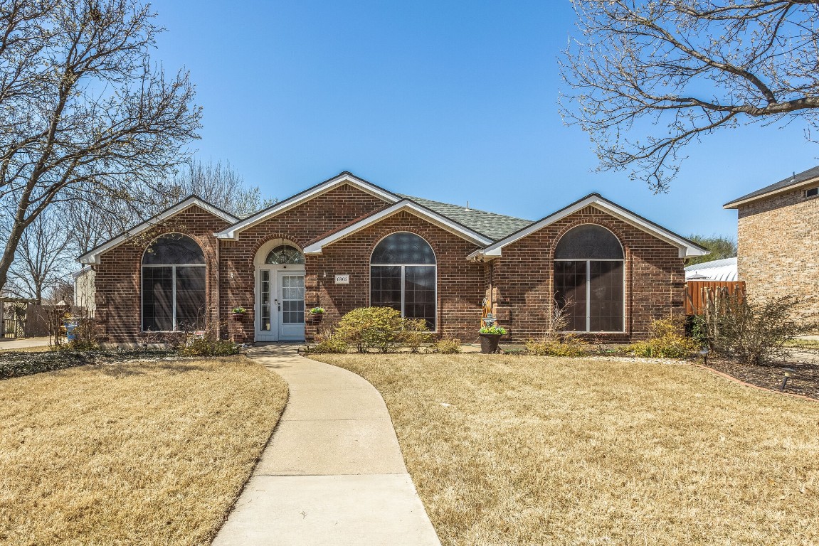 6905 Burning Bush Sachse TX 75048