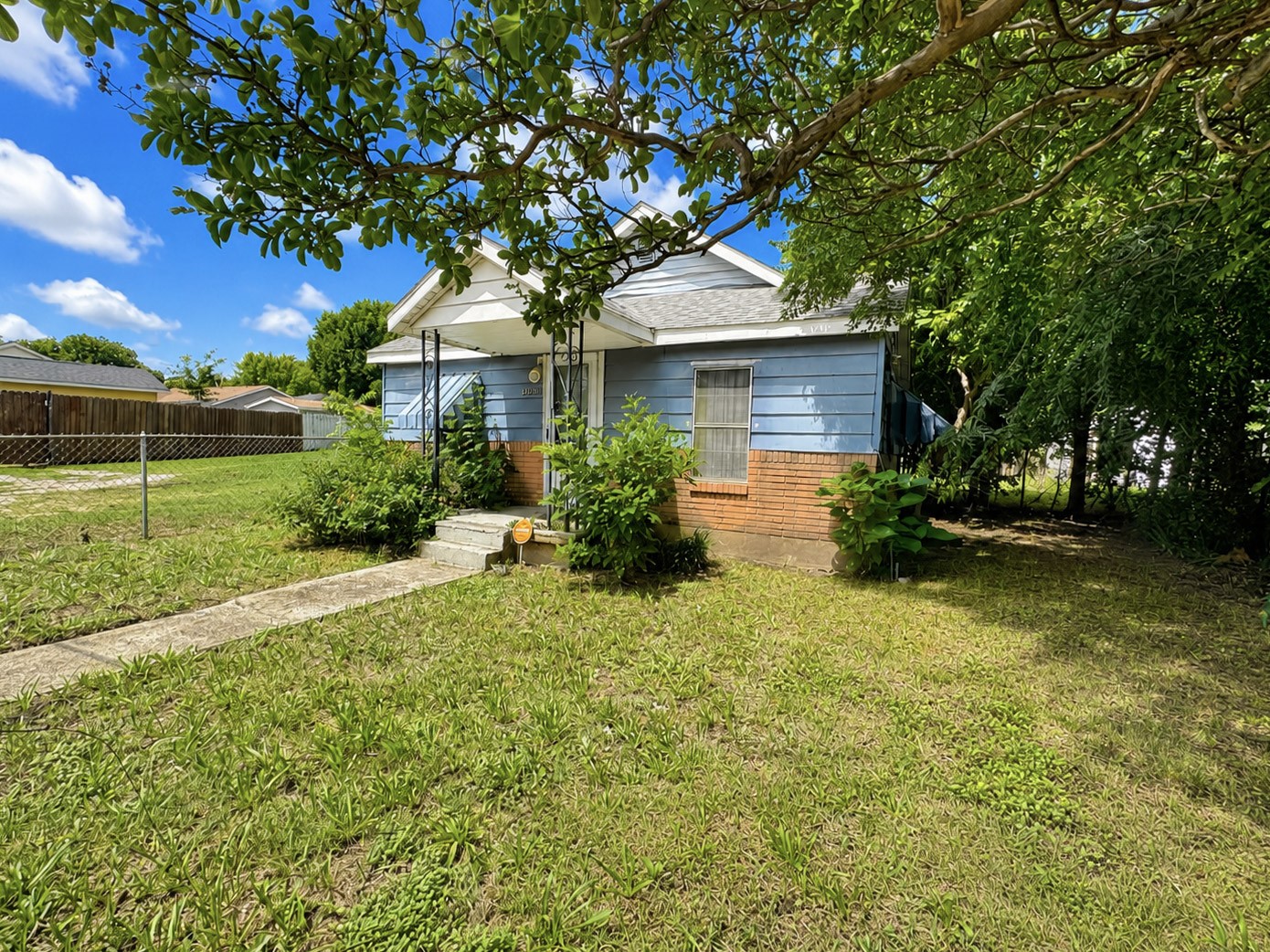 4015 Shadrack Drive Dallas TX 75212