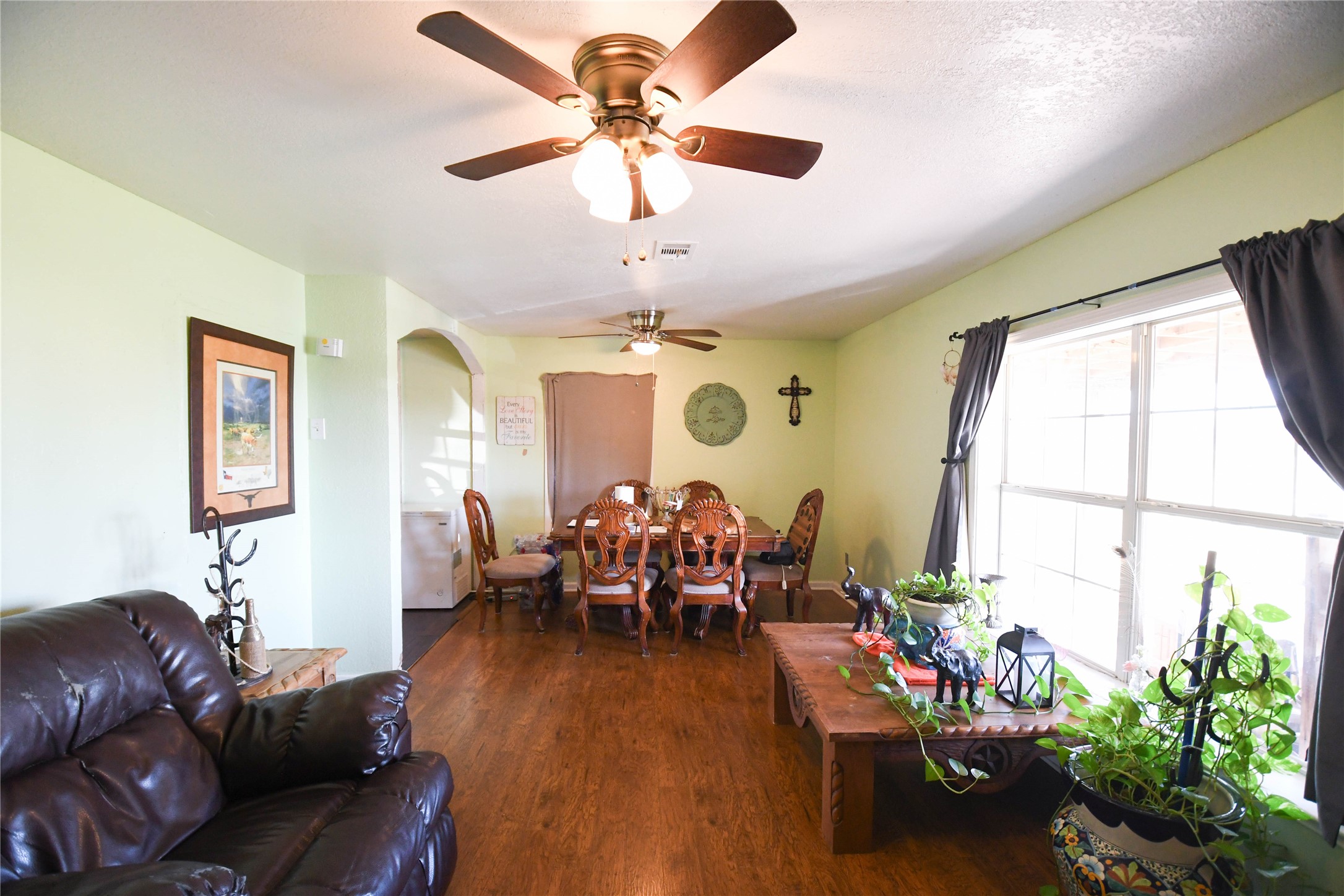 520 W Oak Street Gunter TX 75058