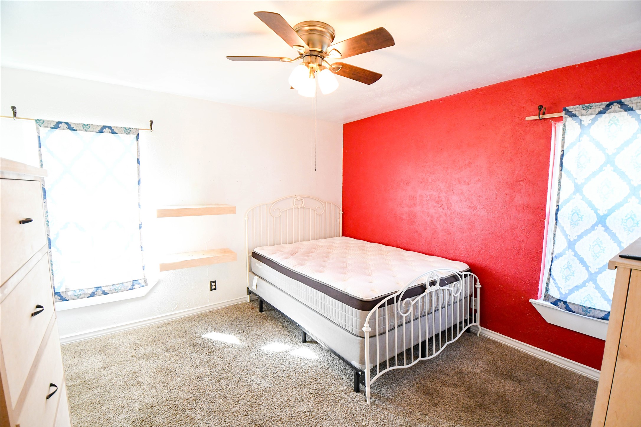 520 W Oak Street Gunter TX 75058