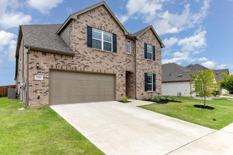 1517 Sawyer Drive Aubrey TX 76227