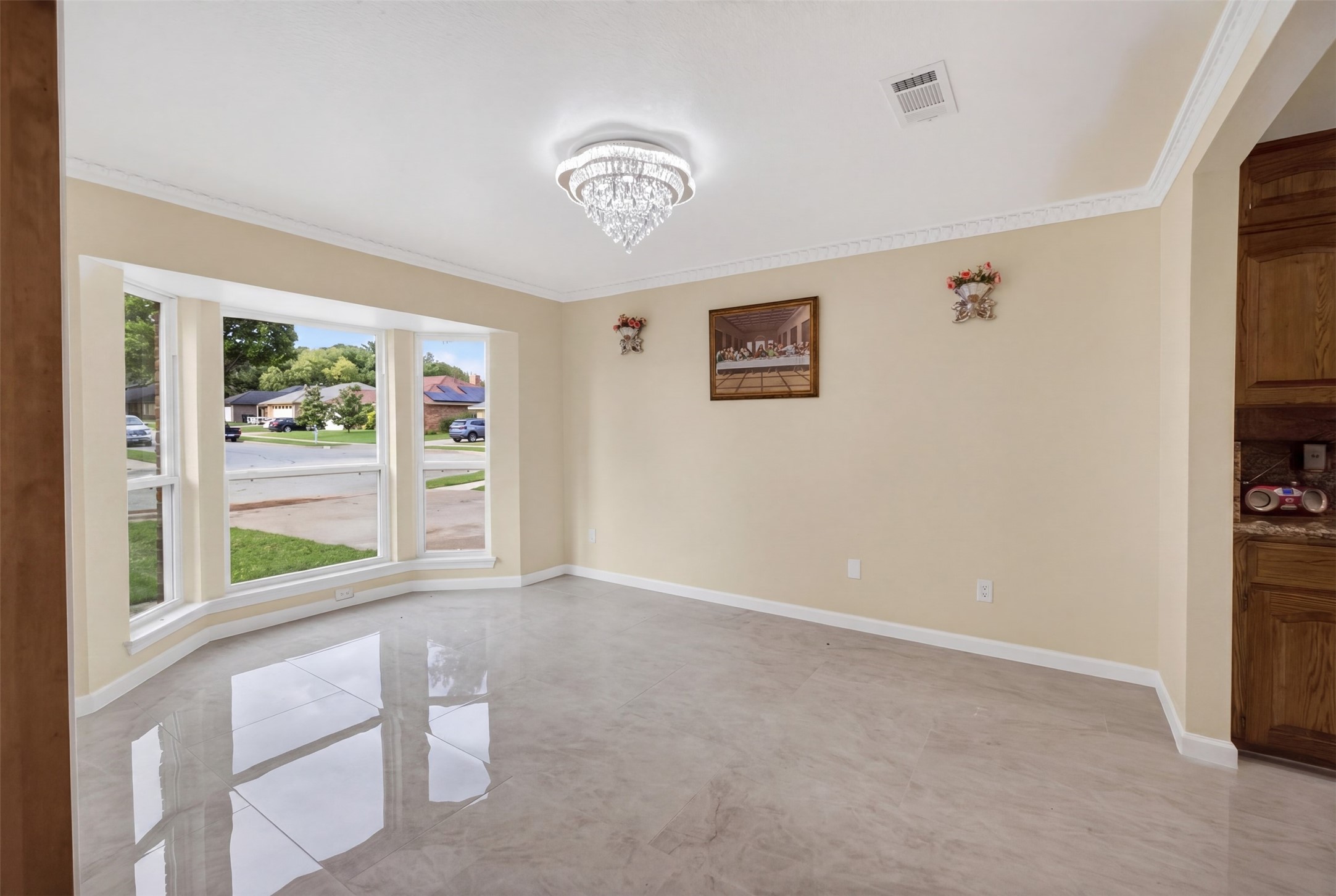 1606 Rosemary Drive Arlington TX 76014