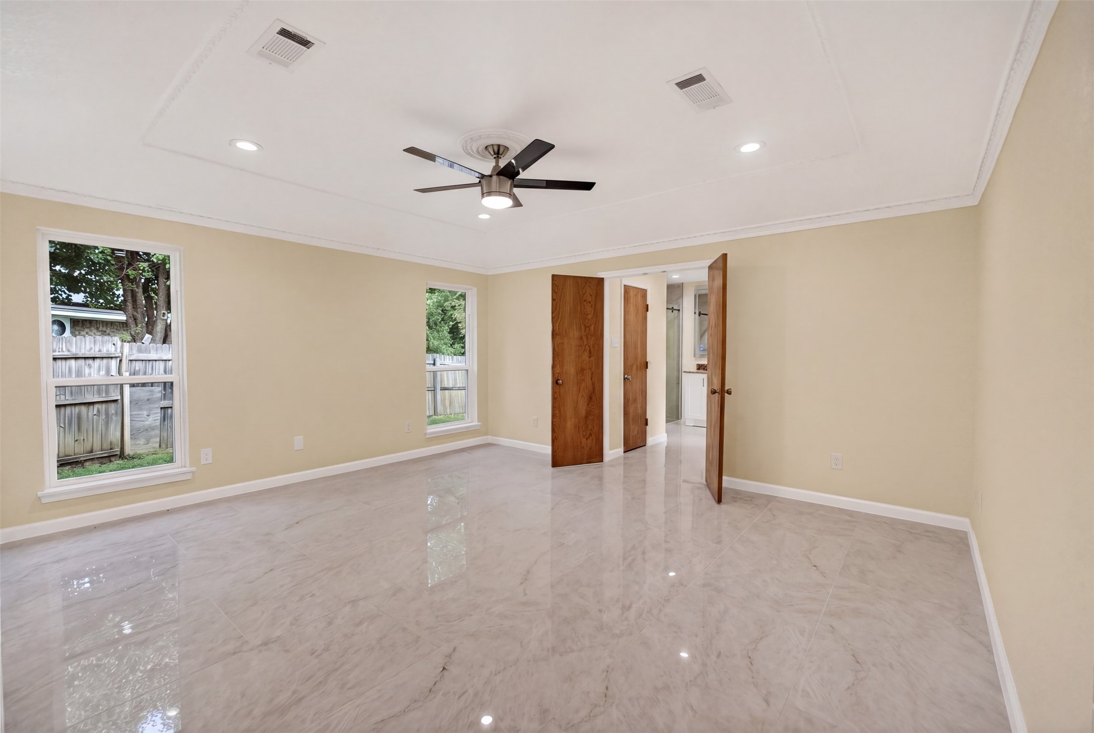 1606 Rosemary Drive Arlington TX 76014