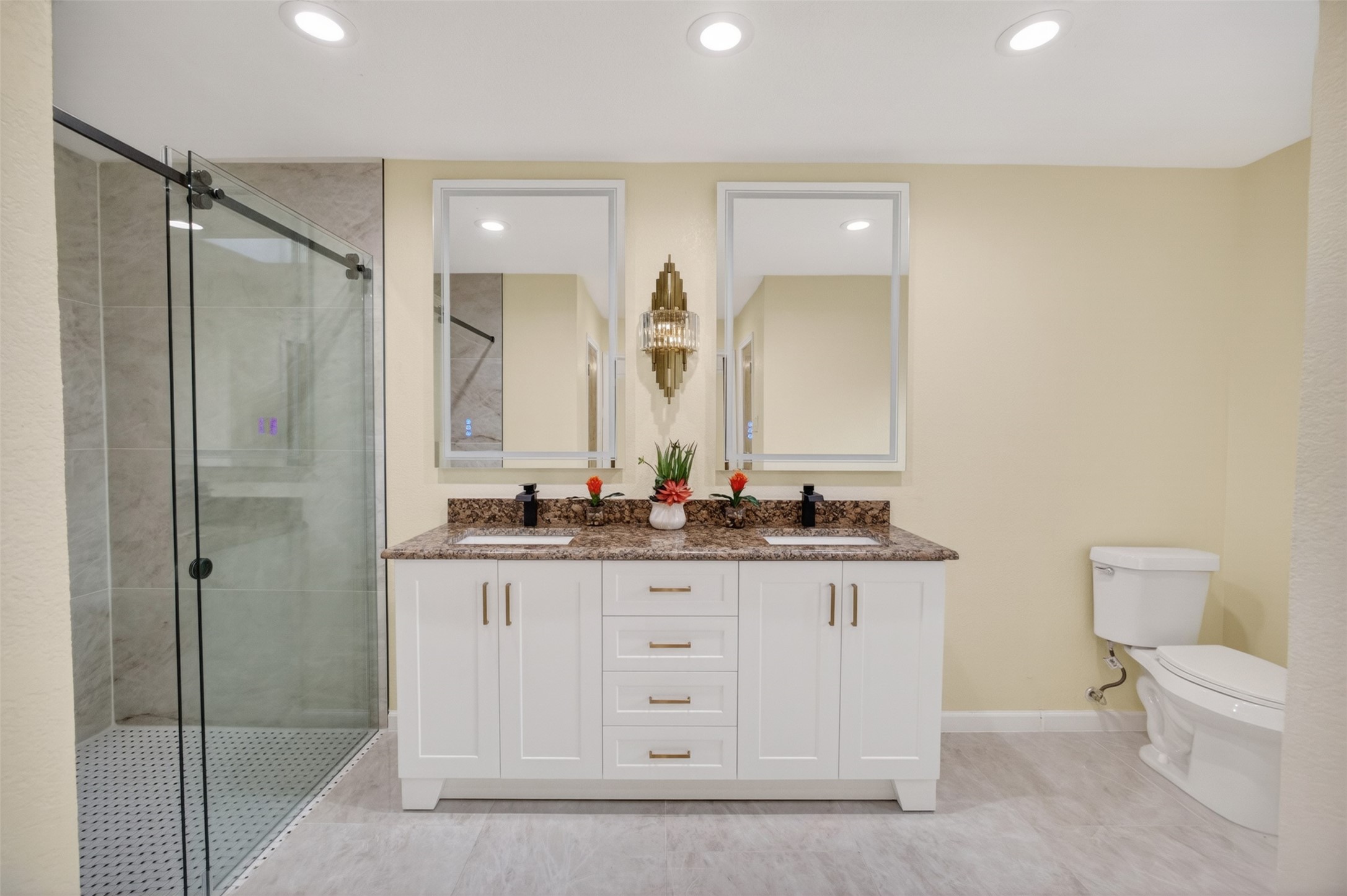1606 Rosemary Drive Arlington TX 76014