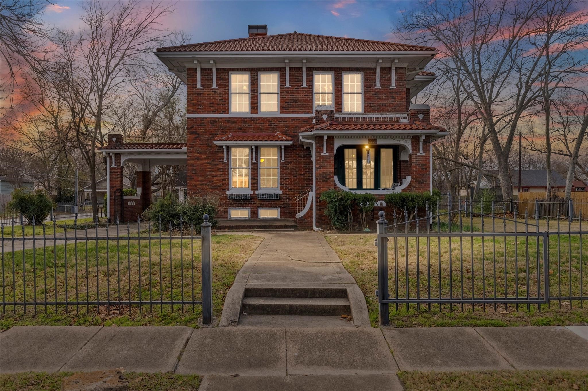 2203 Walworth Street Greenville TX 75401