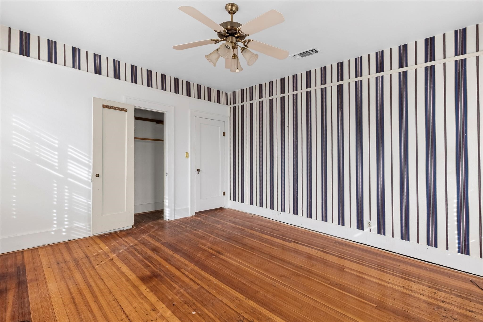 2203 Walworth Street Greenville TX 75401
