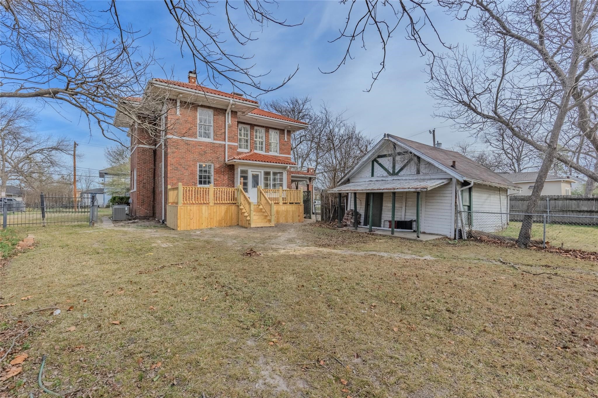 2203 Walworth Street Greenville TX 75401
