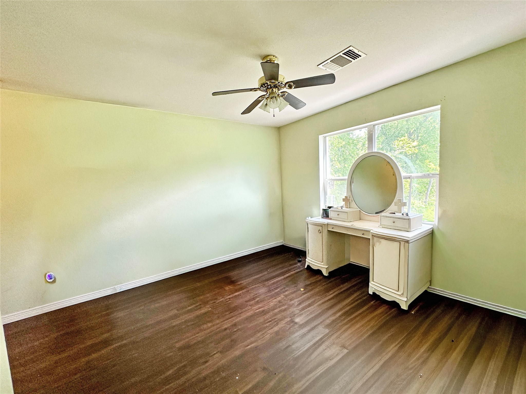 655 Saint Clair Road Ennis TX 75119