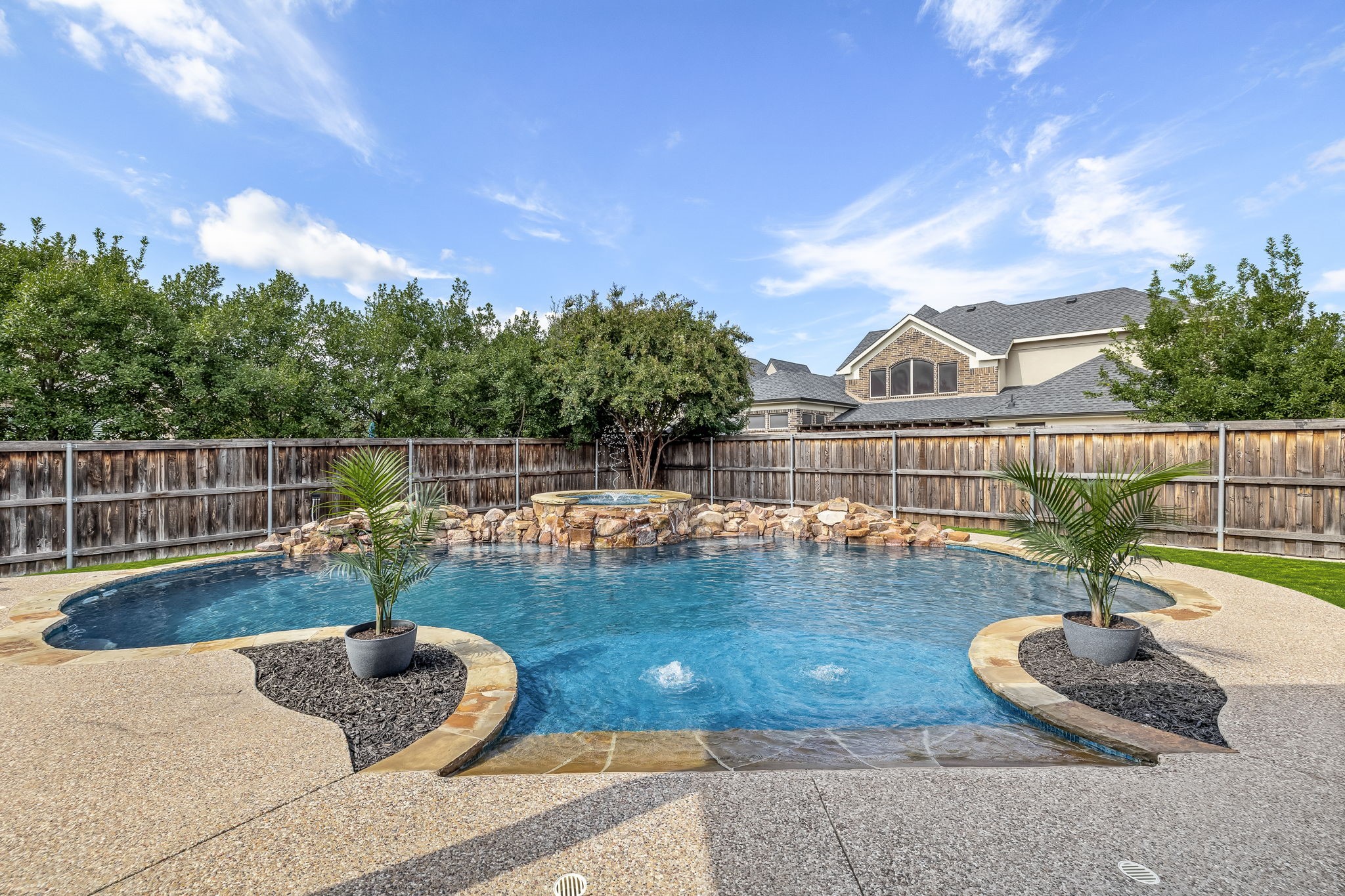 2350 Crest Pointe Place Frisco TX 75034