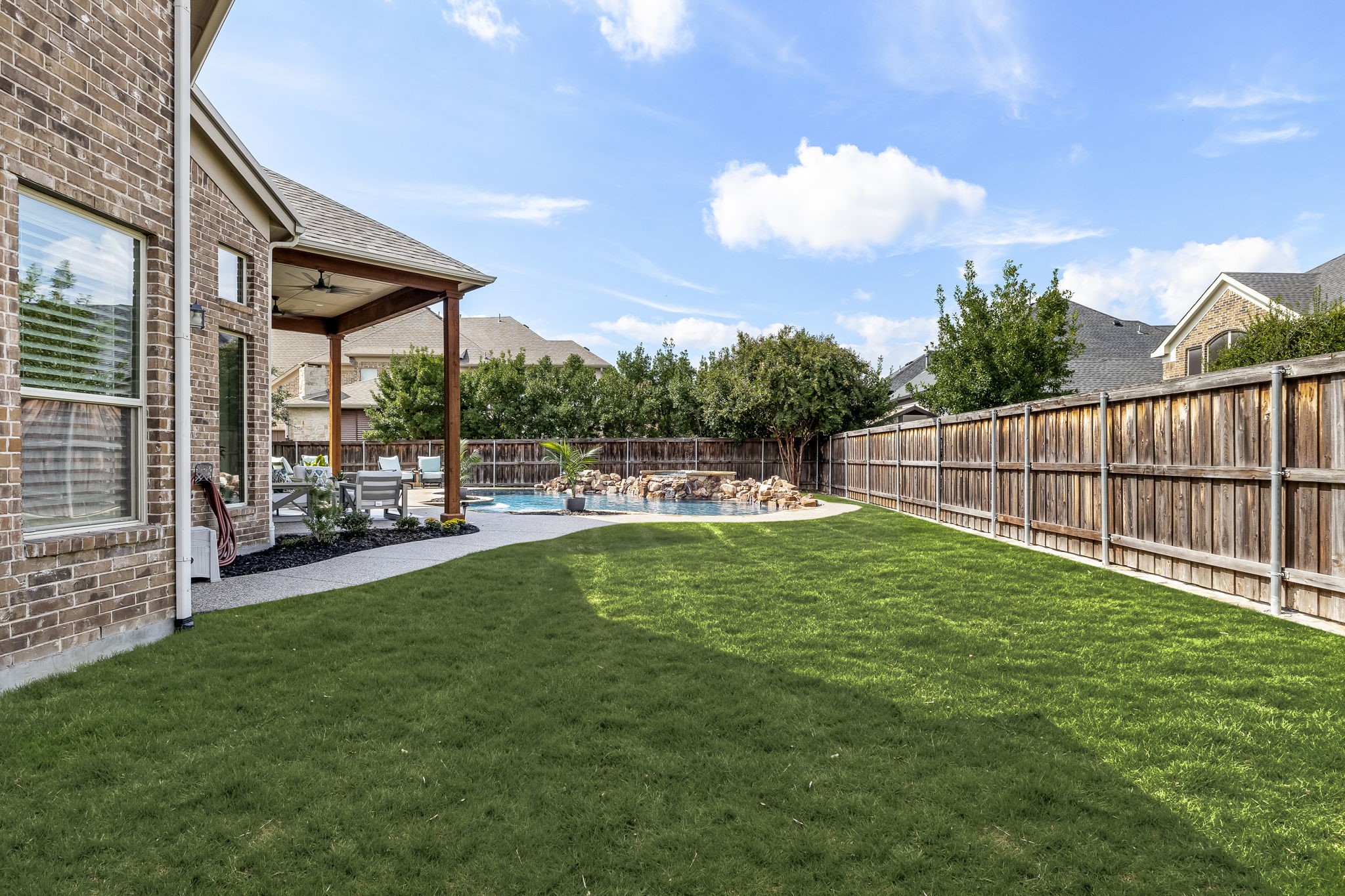 2350 Crest Pointe Place Frisco TX 75034