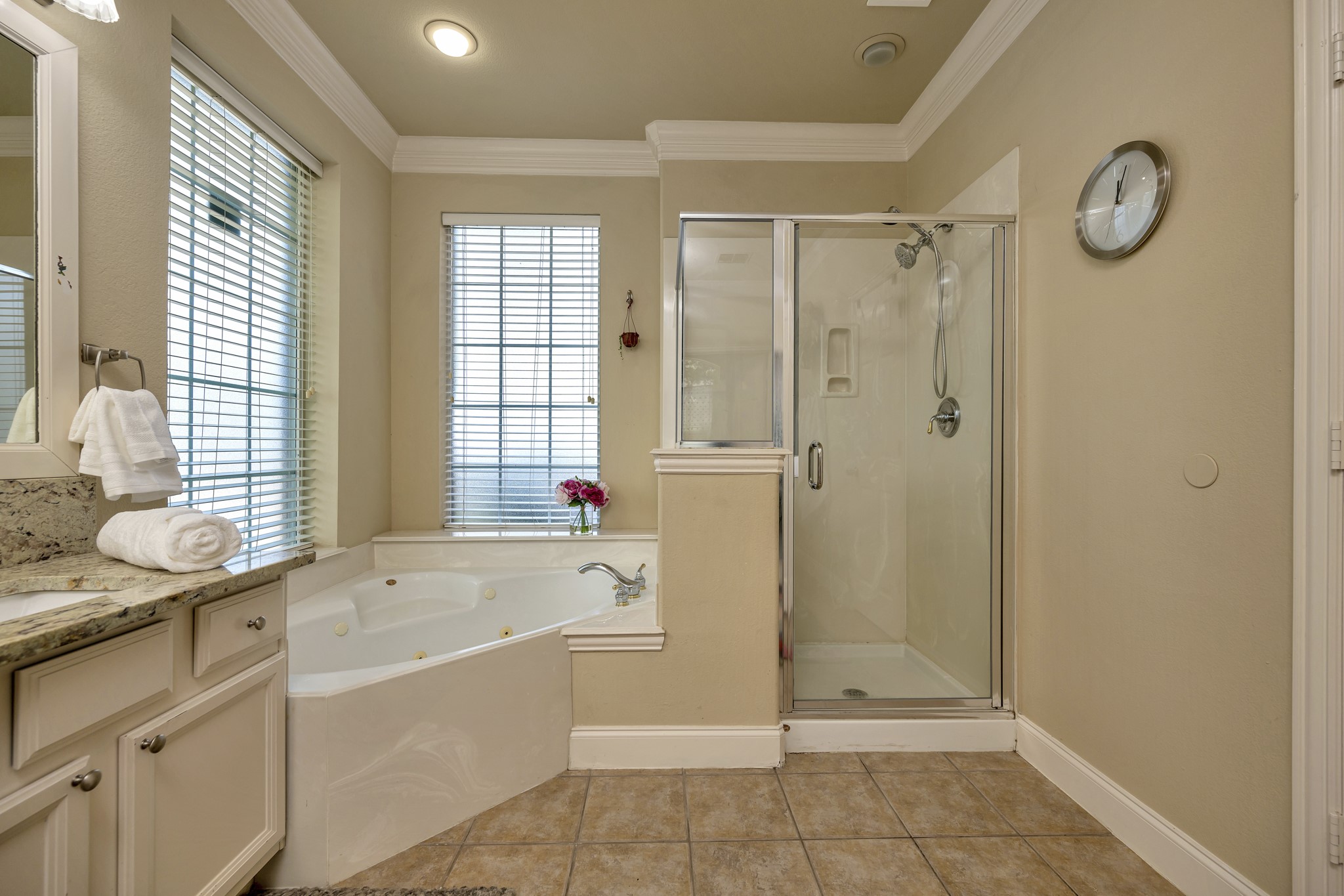 700 N Paradise Cove Shady Shores TX 76208