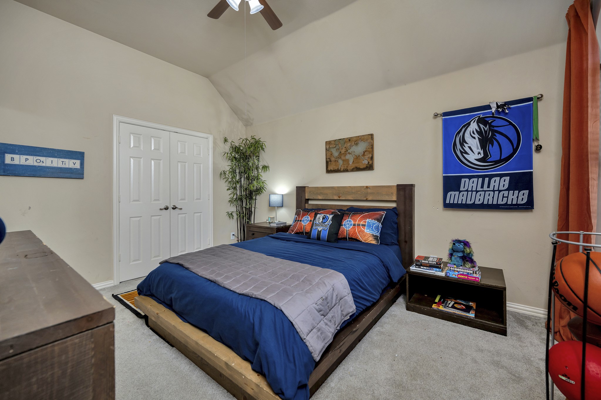 700 N Paradise Cove Shady Shores TX 76208