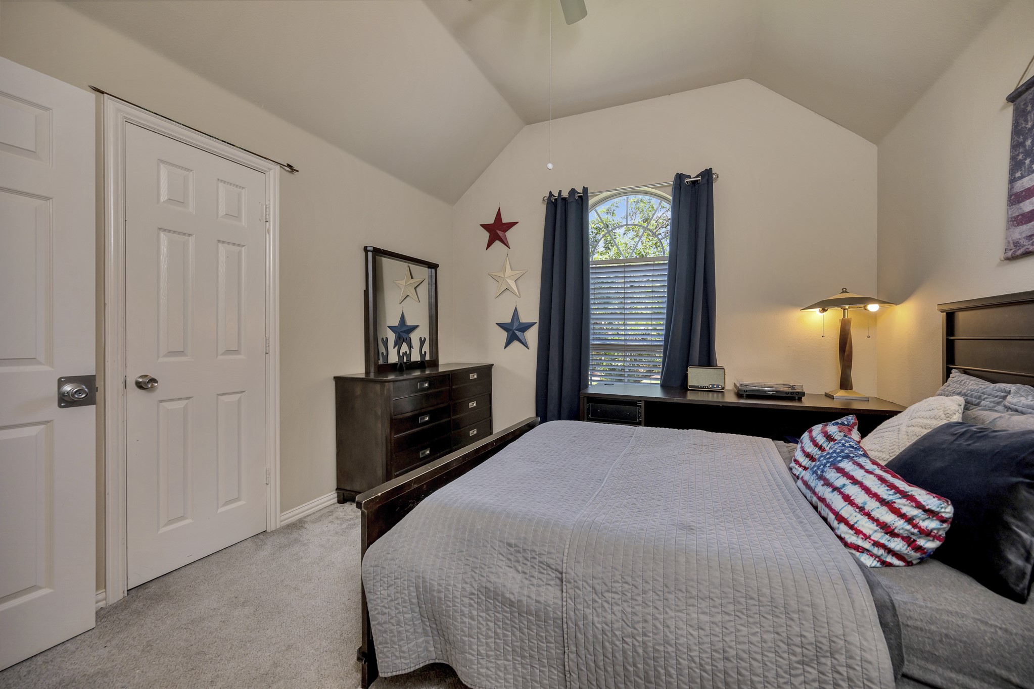 700 N Paradise Cove Shady Shores TX 76208