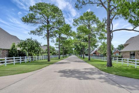 700 N Paradise Cove Shady Shores TX 76208