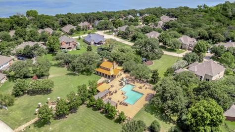 700 N Paradise Cove Shady Shores TX 76208