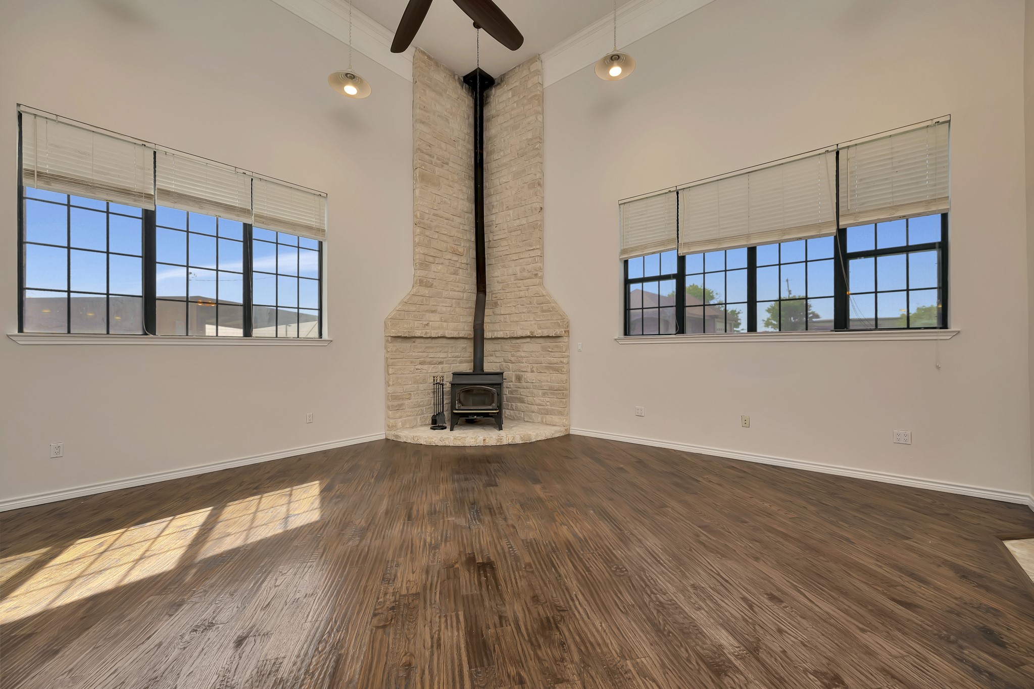 5520 White Settlement Road Weatherford TX 76087